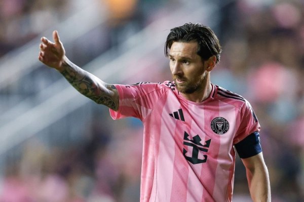 ESPN: Messi 38 tuổi sắp gia hạn hợp đồng với Miami International trong nhiều năm! Chỉ các chi tiết c